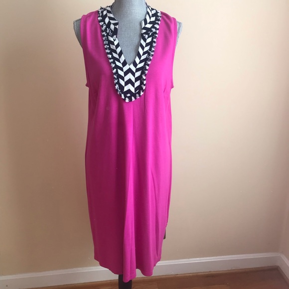 crown & ivy Dresses & Skirts - Gorgeous Dress!!